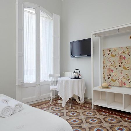 Hostal Poblenou Барселона Экстерьер фото